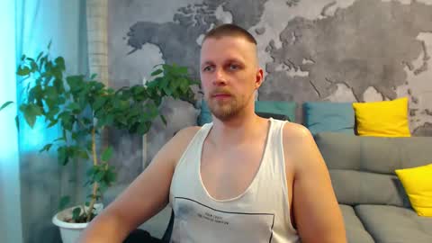 vikingchrisss online show from May 7, 10:04 am