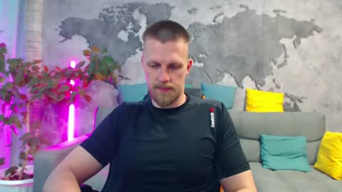vikingchrisss online show from June 21, 11:16 am