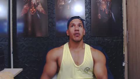 Viktor Herrera online show from May 9, 2:40 pm