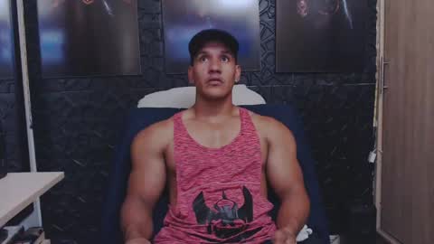 Viktor Herrera online show from May 16, 5:33 pm