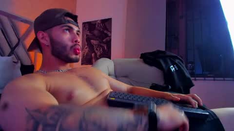 Vincent online show from May 15, 7:38 am