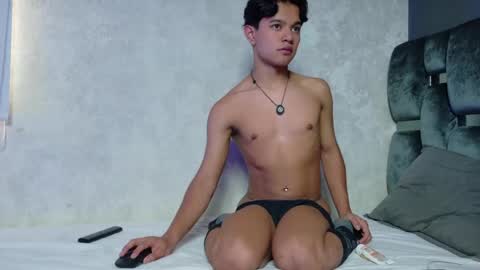 vix_hot online show from April 30, 8:57 pm