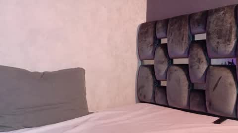 vix_hot online show from April 28, 8:57 pm