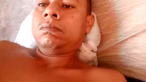 vlacho7 online show from May 9, 11:33 am