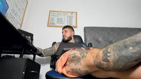 vyxen_ online show from May 12, 8:50 pm