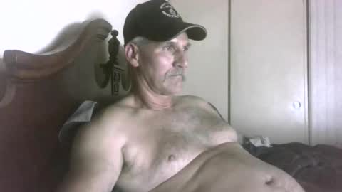 wheenidude online show from May 11, 11:56 am