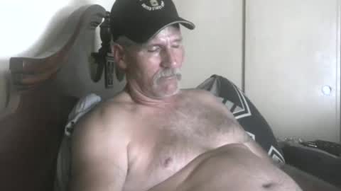 wheenidude online show from May 7, 3:34 pm