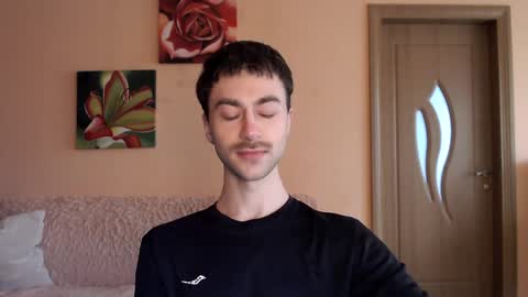 Tom online show from May 9, 1:12 pm