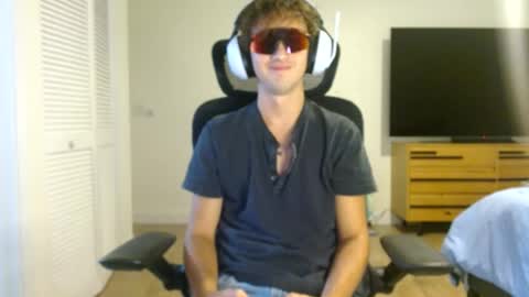 Zach online show from July 10, 11:39 pm
