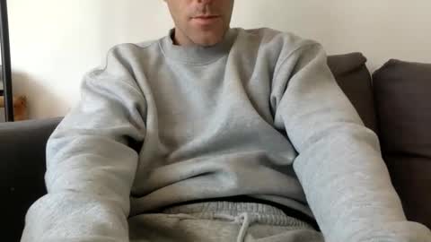 WhiteyLovers99 online show from May 9, 4:52 pm