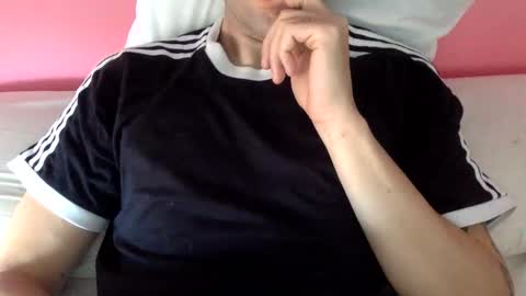 WhiteyLovers99 online show from May 11, 7:43 am