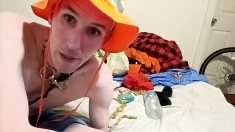 willbarringer12 online show from May 8, 1:33 pm