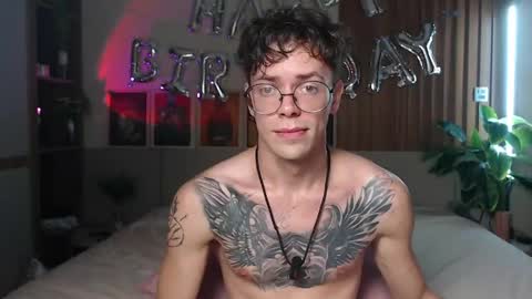William online show from May 8, 3:12 pm