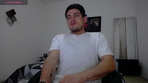 william_steel_ online show from May 5, 9:44 am