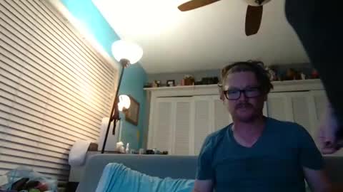 William online show from April 25, 4:37 am