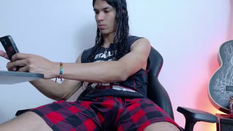 willy_veins online show from May 7, 11:05 pm