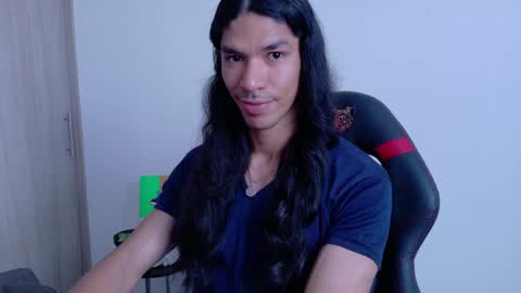 willy_veins online show from May 31, 3:55 pm