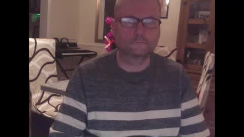 wobble444 online show from June 2, 10:11 pm