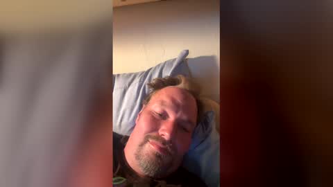 wolf198732 online show from May 3, 10:51 am
