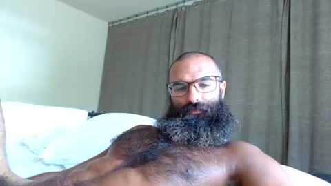 woof_wolf37 online show from June 26, 5:04 pm