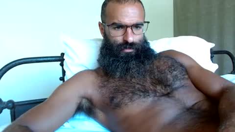 woof_wolf37 online show from June 12, 3:43 pm