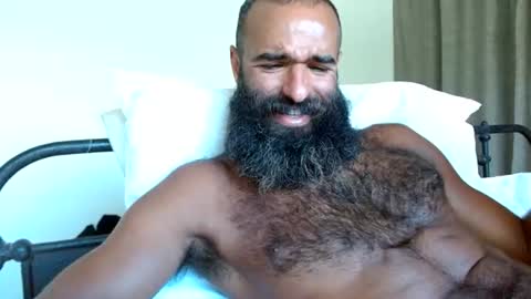 woof_wolf37 online show from June 13, 4:05 pm