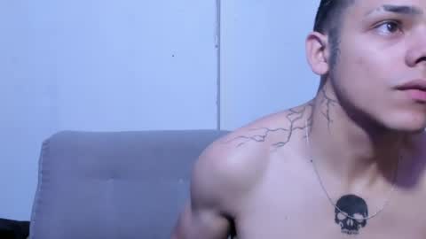 wyatt_smith71 online show from May 4, 6:09 pm