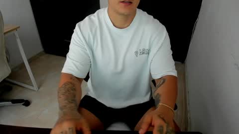 xxx_3d online show from June 4, 7:42 pm