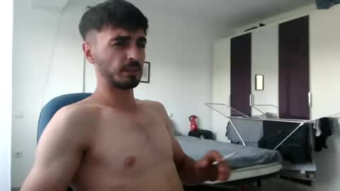 xxxdonpuiuuxxx online show from July 13, 1:57 pm