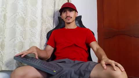 Kev online show from April 30, 8:27 pm