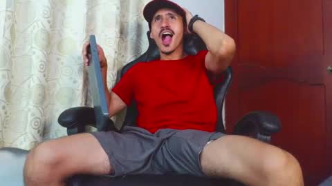 Kev online show from June 24, 8:00 pm