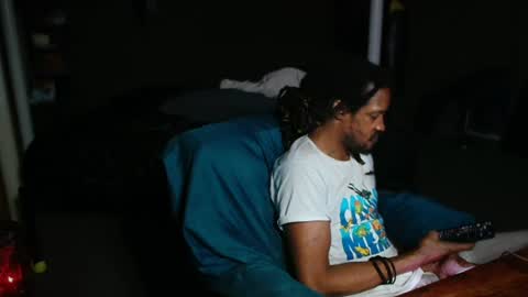 xxxjrstrokesxxx online show from July 11, 2:46 am