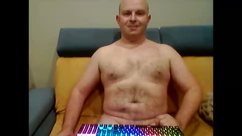 LUKAS online show from May 13, 11:57 pm