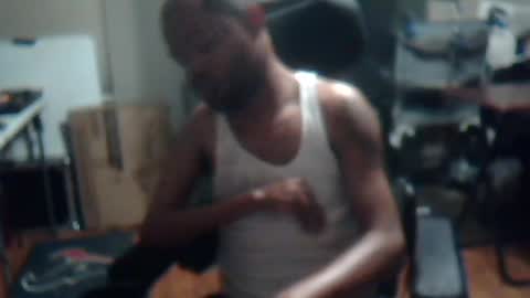 xxxonwheelz online show from July 14, 4:38 am