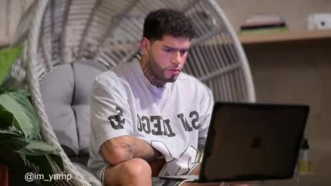yamp sambrano online show from April 28, 2:38 am