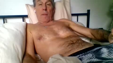 yeah_baby6988 online show from April 25, 4:04 pm