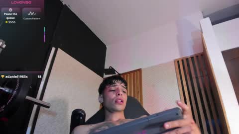 Yeidonn online show from June 5, 4:39 am