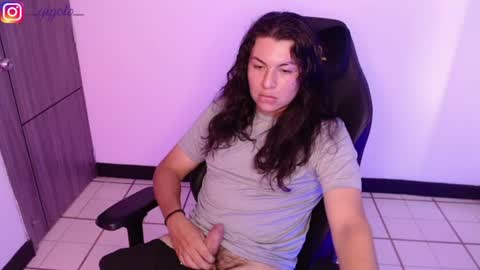Gio online show from July 28, 3:08 pm