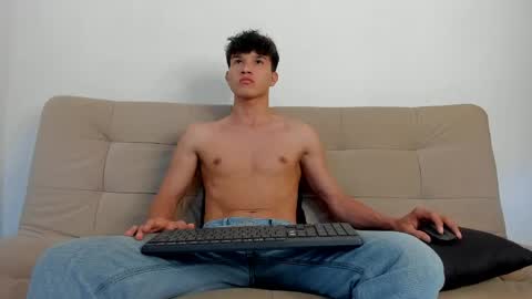 yizus_bonz online show from June 6, 2:45 pm