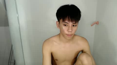 ynotyu online show from May 4, 2:46 am