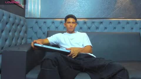 Yoel online show from July 31, 11:32 am