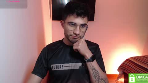 yoshy_man online show from June 21, 4:07 am