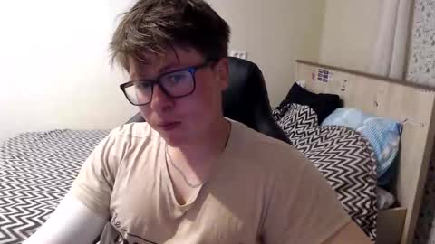 Max online show from June 9, 2:52 pm