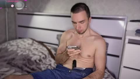 Your new boyfriend17 online show from May 1, 5:37 pm