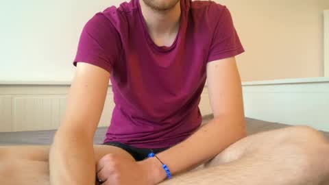 your_slave_boi online show from July 5, 4:25 pm