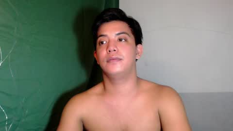 yourasian_bradley online show from July 25, 6:21 am
