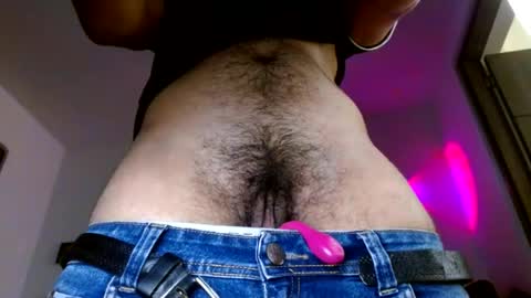 yourfavorite_bigclit online show from July 17, 1:51 pm
