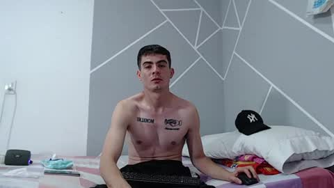 Zac efront online show from June 28, 9:54 pm