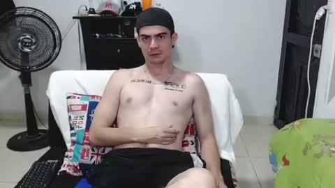 Zac efront online show from July 30, 2:00 am