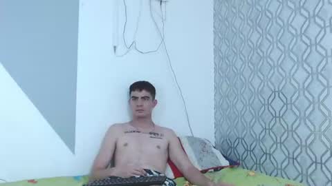 Zac efront online show from July 17, 11:33 pm